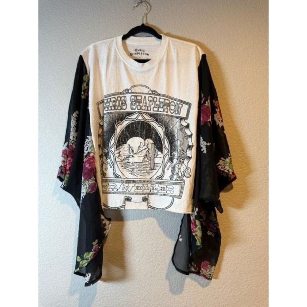 Chris Stapleton Traveller Graphic Tee Upcycled Floral Kimono Sleeve Boho Western - Picture 2 of 5